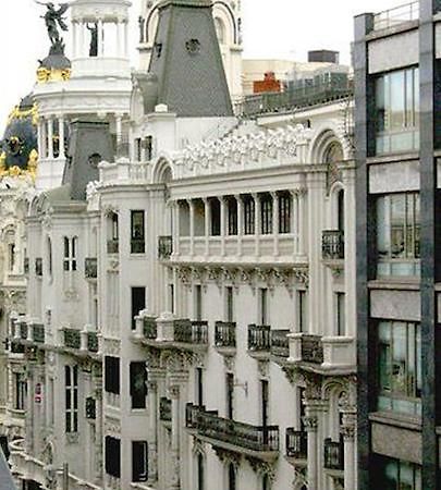 Hostal Delfina Madri Exterior foto